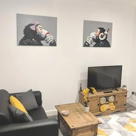 New - Offline Bookings On 079-504-13594 Apartment Bradford (West Yorkshire)